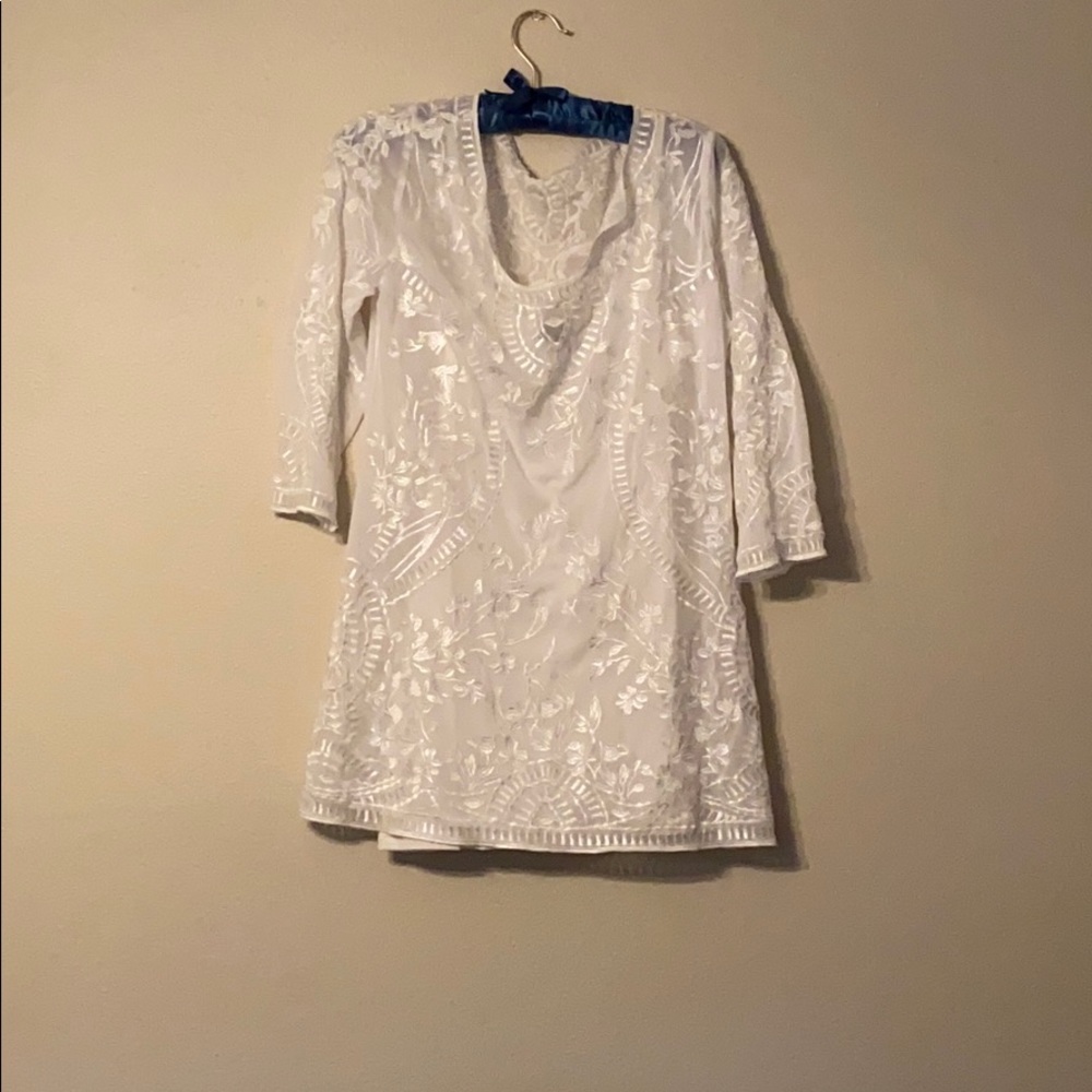 White lacy top with attached tank underneath